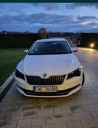 Skoda Superb cena 97500 przebieg: 97000, rok produkcji 2018 z Chrzanów małe 11